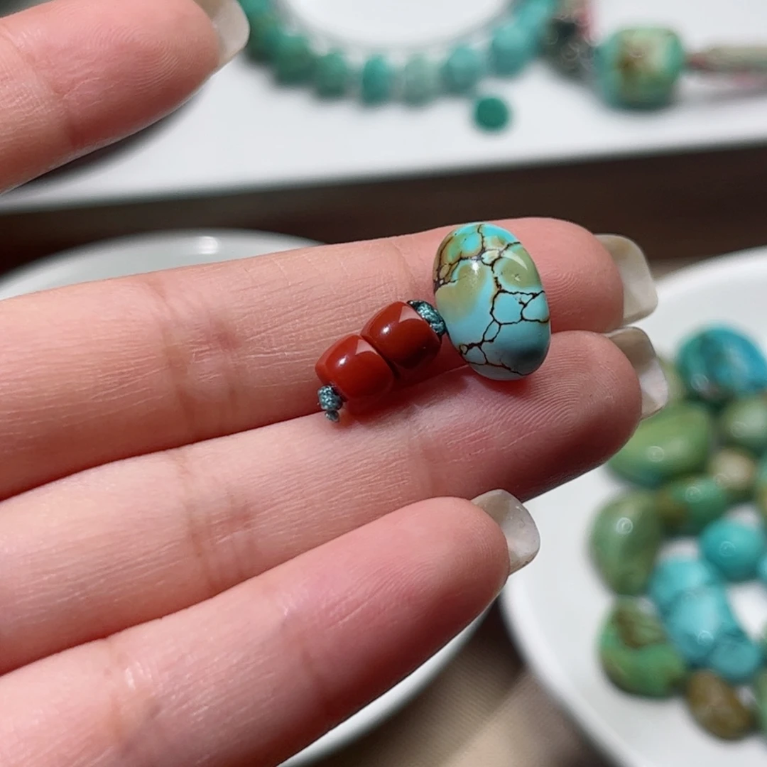 南红玛瑙配饰未镶嵌