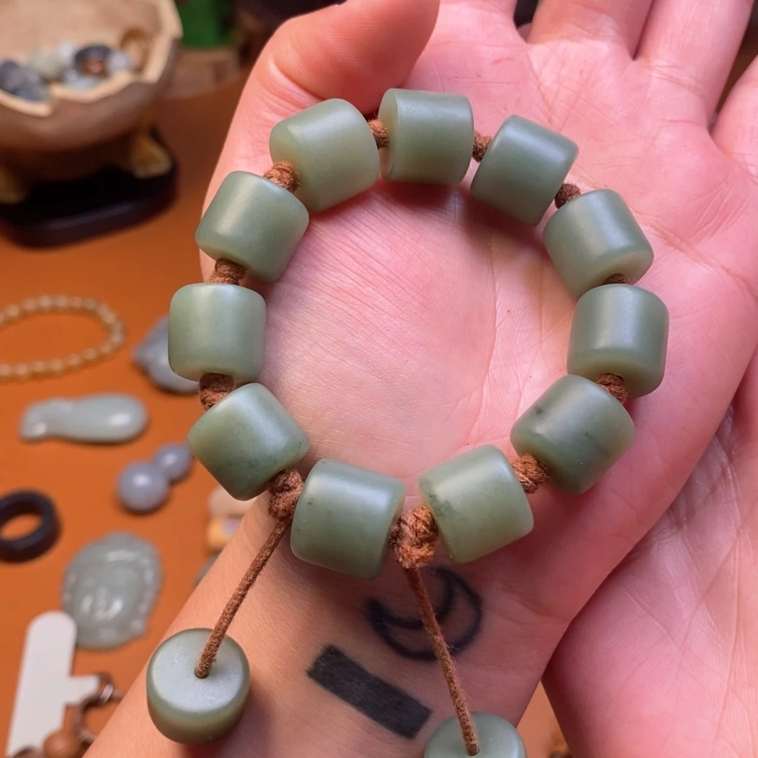 洋***诺和田玉未镶嵌颈饰