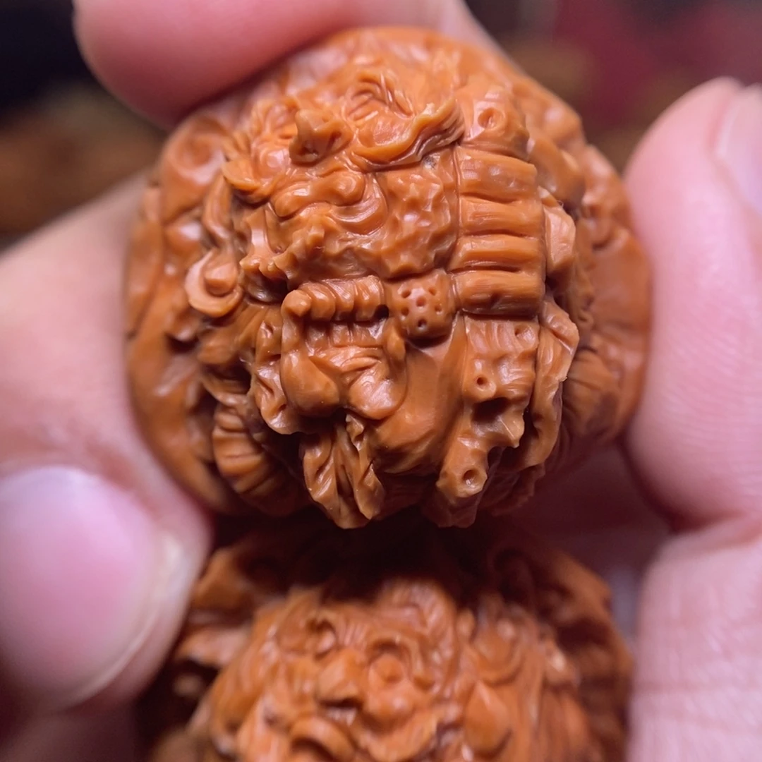 童***文玩核桃把件纯手工雕刻龙达摩