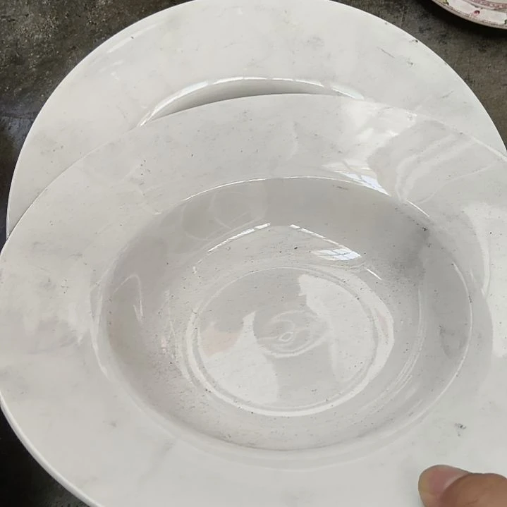 用***子陶瓷盘子碗啥都有