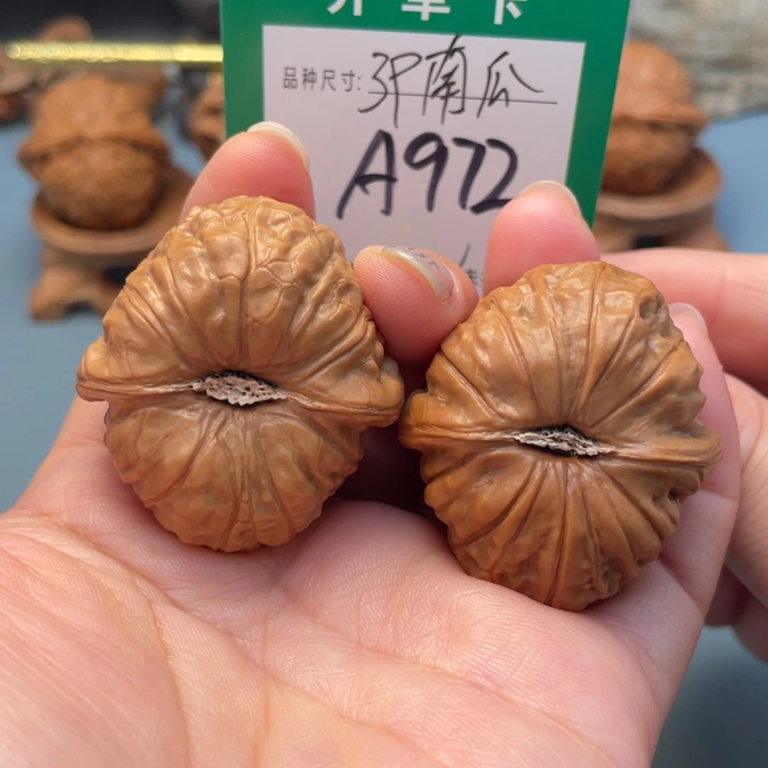吊坠桃核文玩核桃