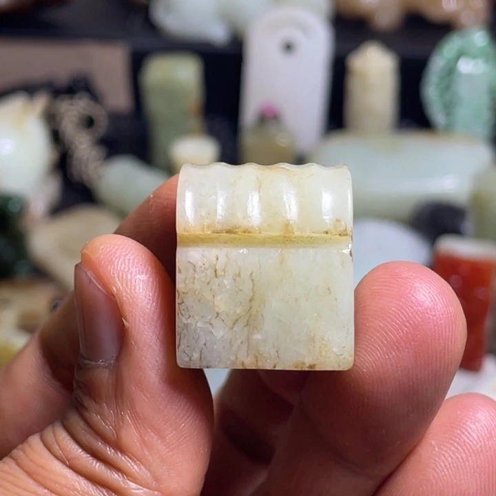 6***香和田玉未镶嵌挂件