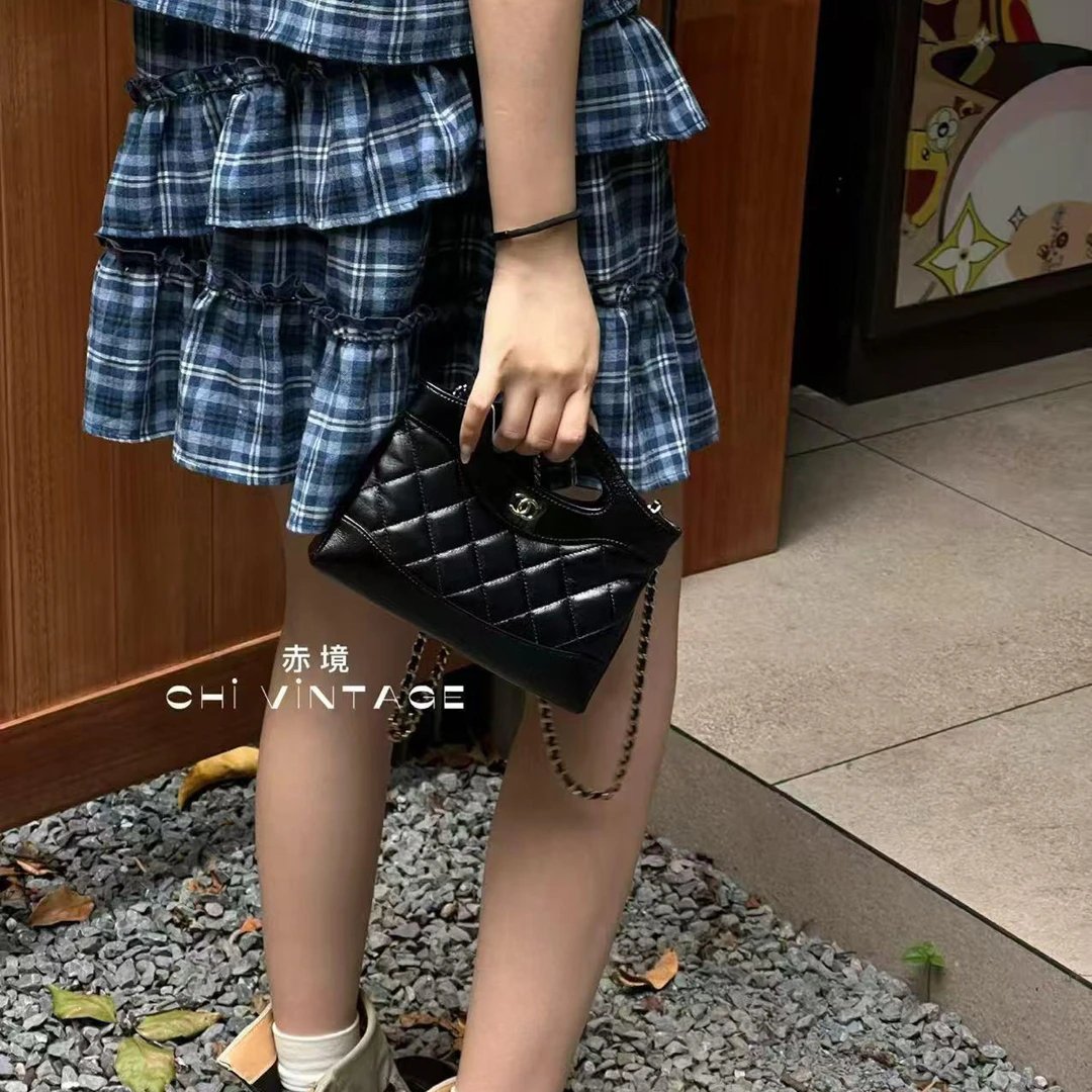 95新 Chanel/香奈儿 9906 黑色油蜡羊皮31bag nano 芯片款