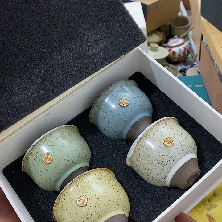 陶瓷艺术品及陶瓷壶壶