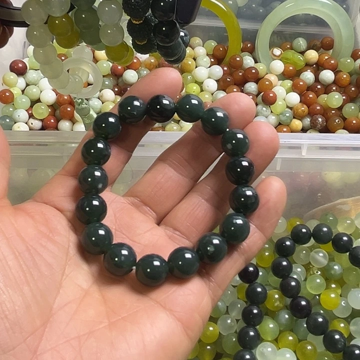 合金蛇纹石玉颈饰