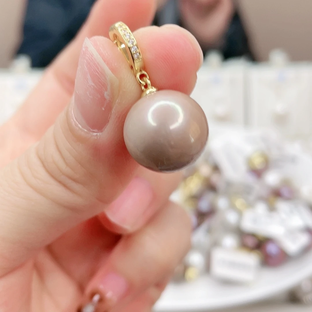 淡水珍珠吊坠(赠链)未镶嵌