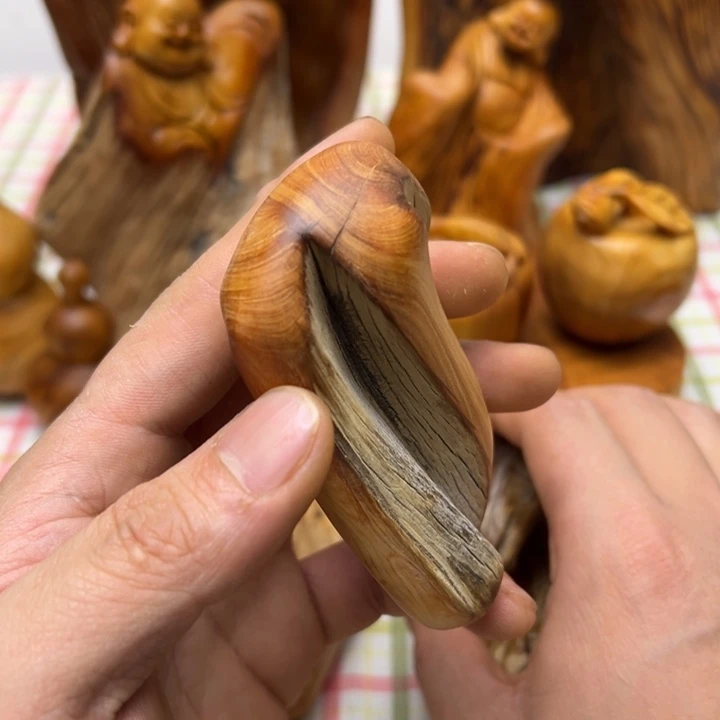 来***财柏木（崖柏）陈化老料手串把件