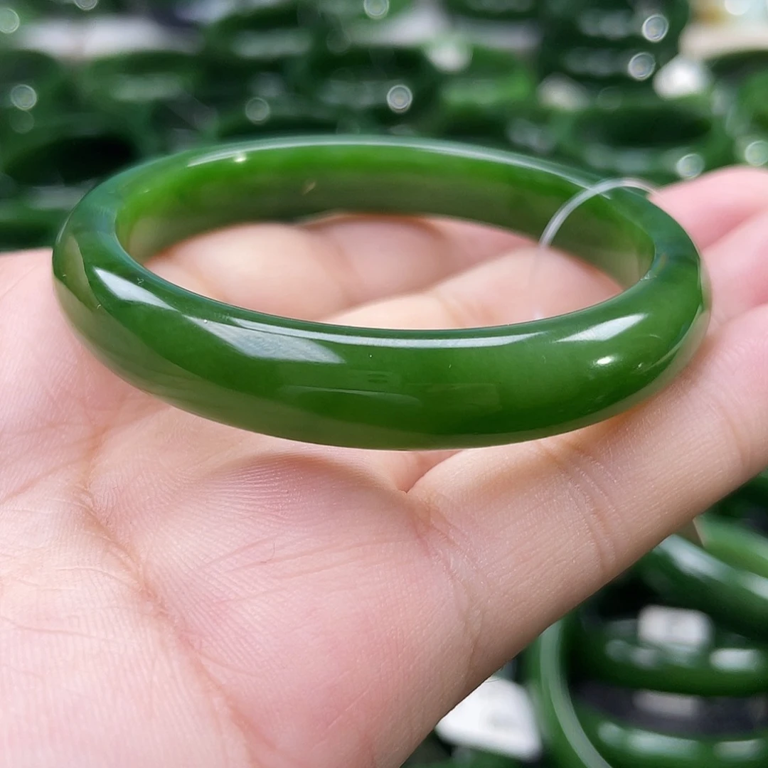 未镶嵌手镯和田玉（碧玉）