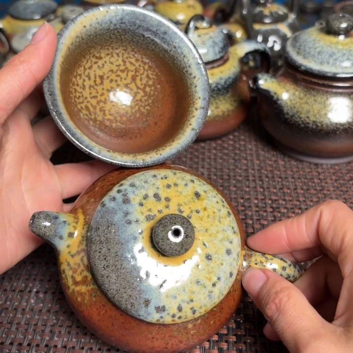 茶杯紫砂矮梨将军180 C