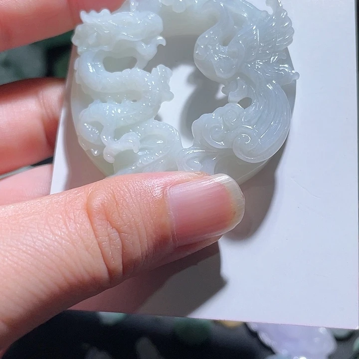 颈饰未镶嵌翡翠天