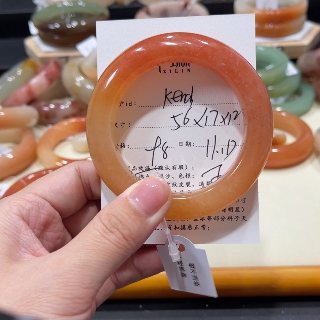 未镶嵌手镯石英质玉k***y