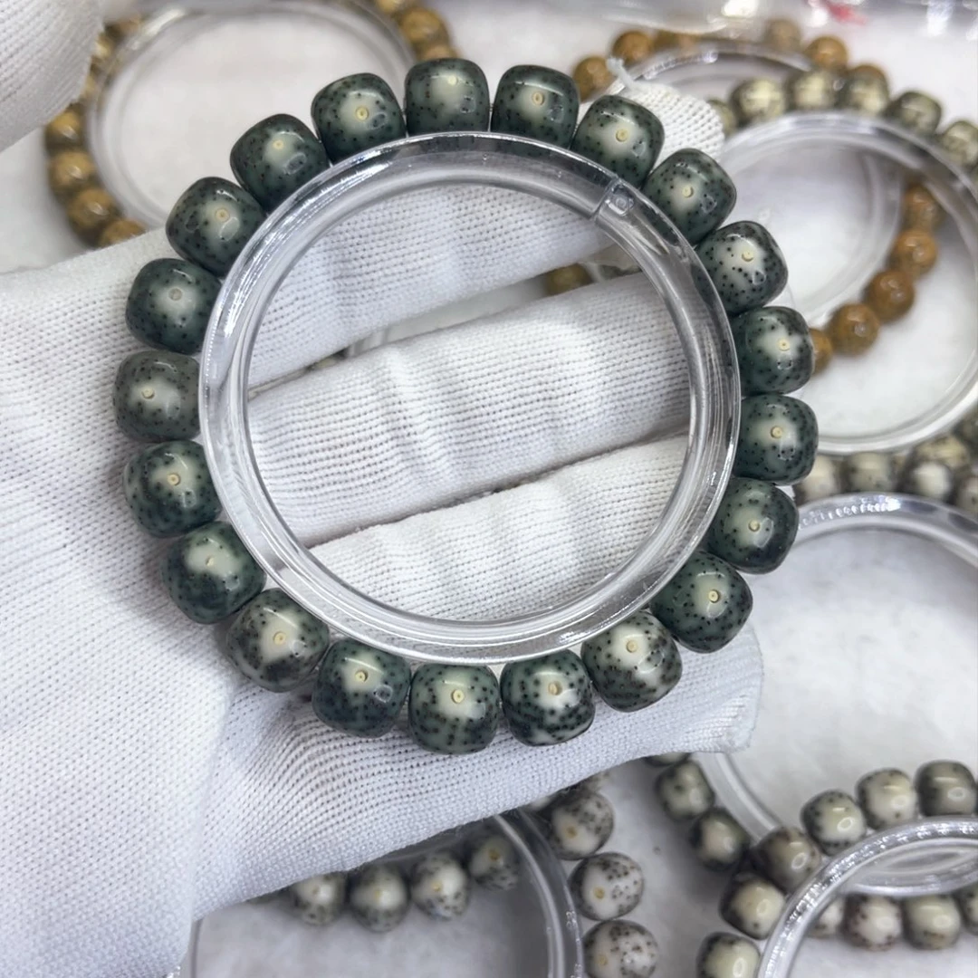 星月菩提手串绿幽灵