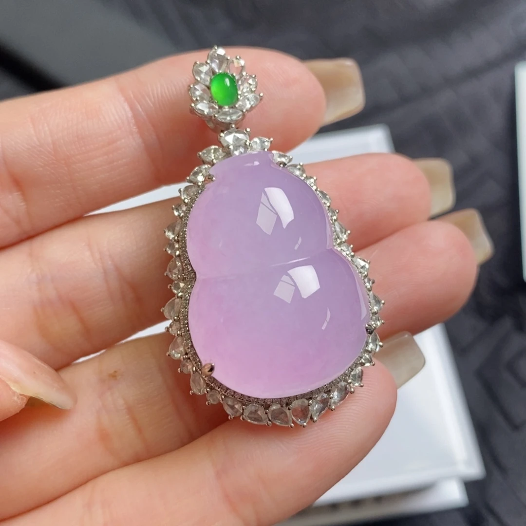 长***子翡翠18K金镶嵌颈饰冰粉紫葫芦