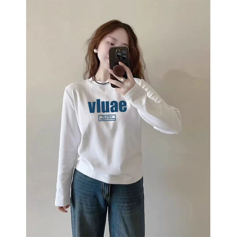 德绒保暖长袖T恤女秋冬新款正肩圆领时尚别致修身显瘦打底衫上衣