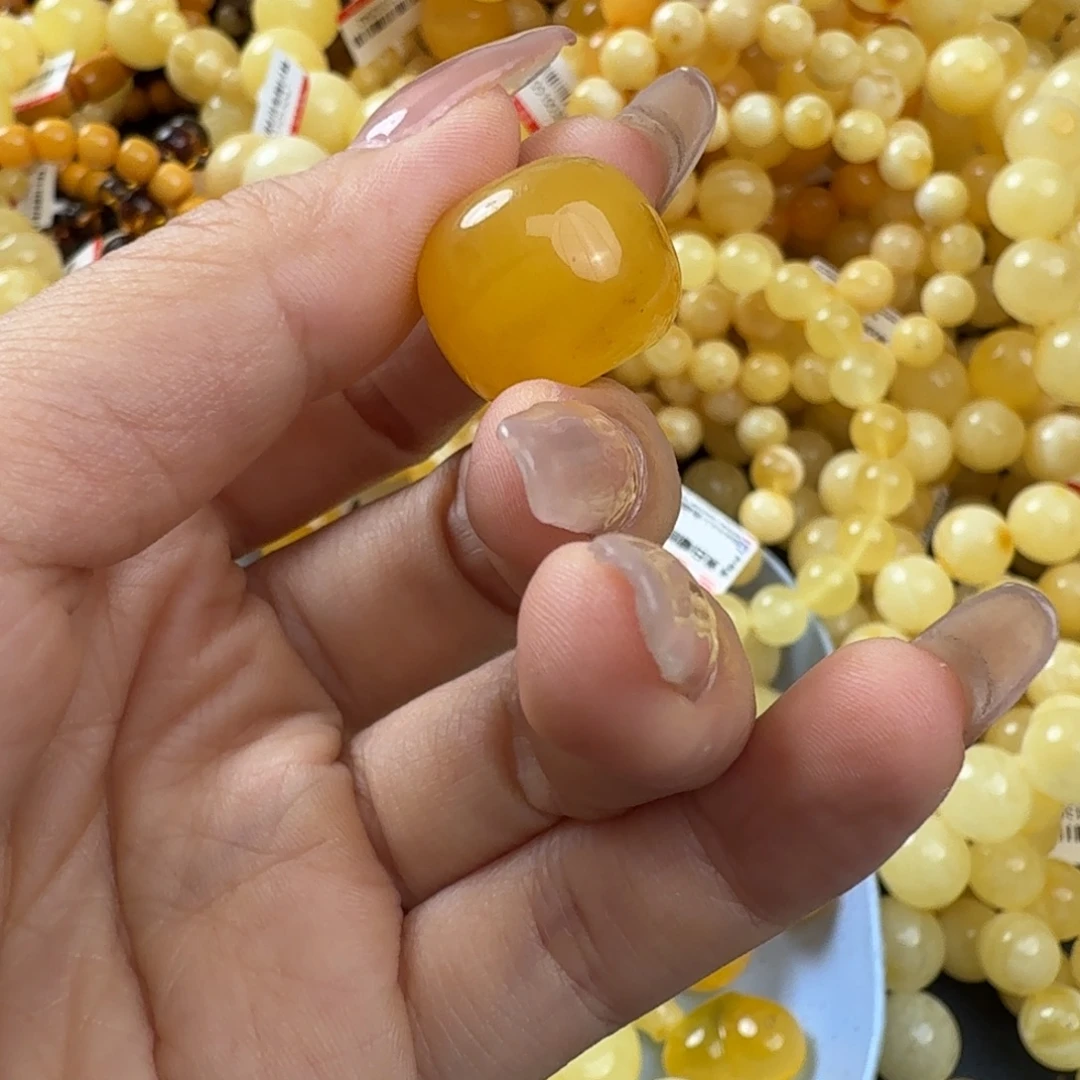 琥珀未镶嵌珠宝奇石