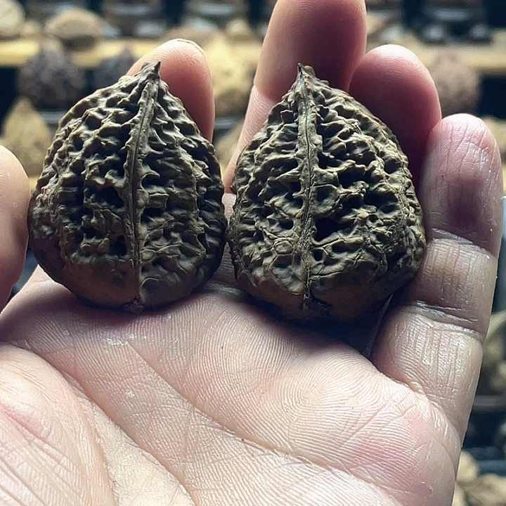 文玩核桃把件同包半壁