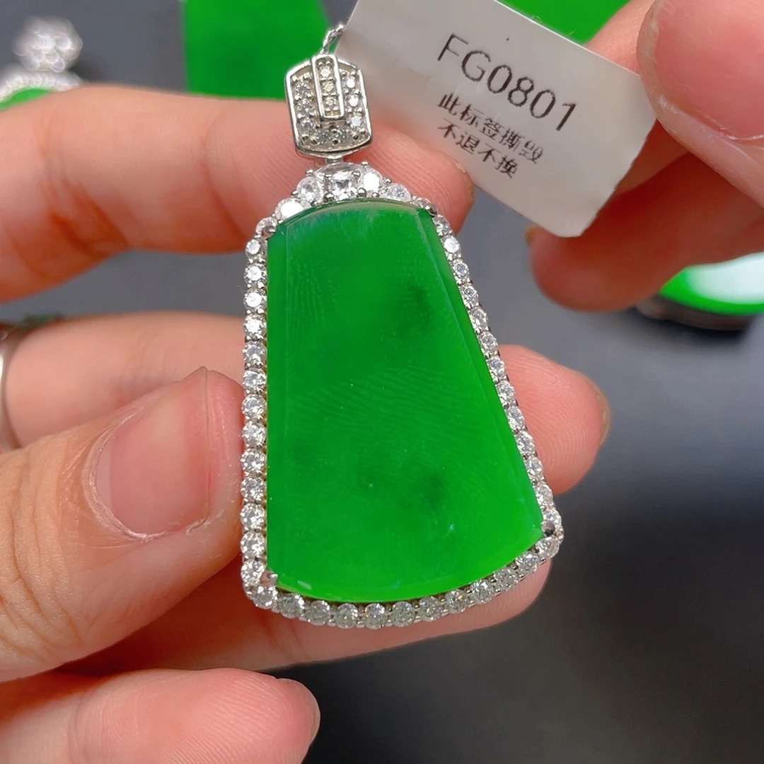 【闪购商品】颈饰银S925镶嵌翡翠翡翠