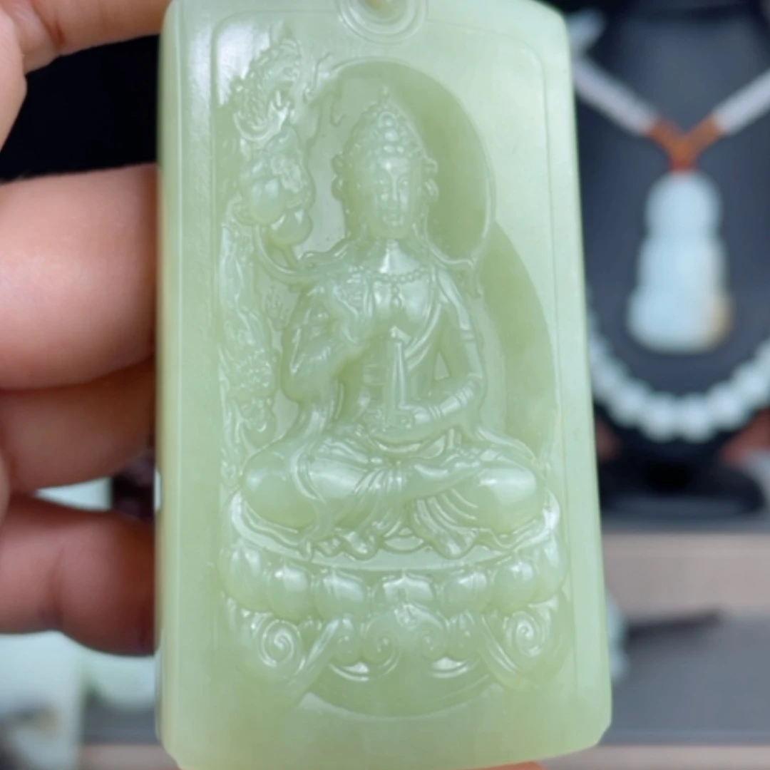 【闪购商品】颈饰未镶嵌和田玉
