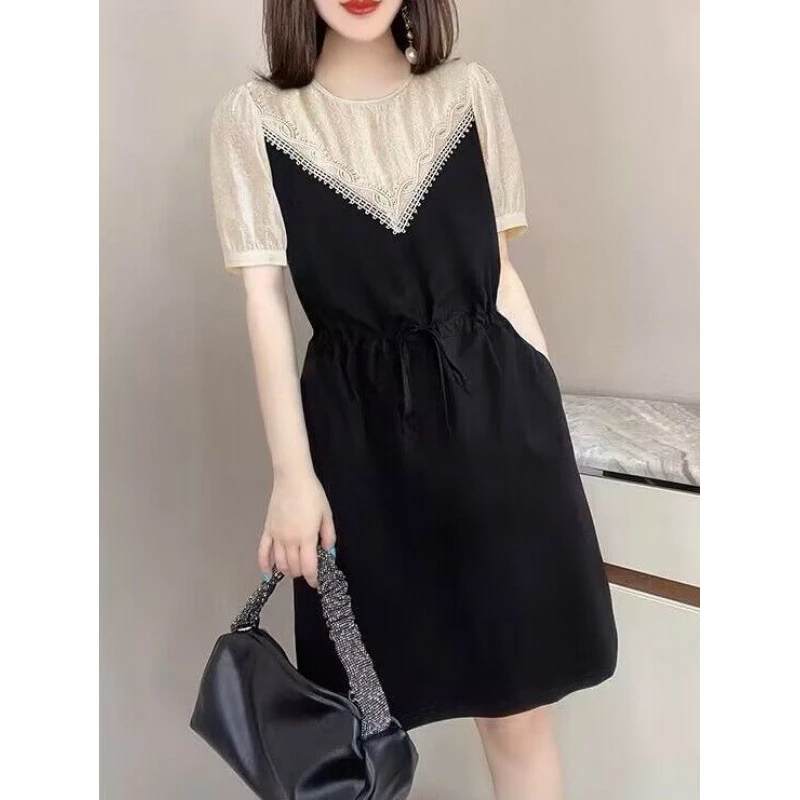 设计感黑色圆领泡泡袖气质收腰减龄连衣裙女欧洲站夏季新款