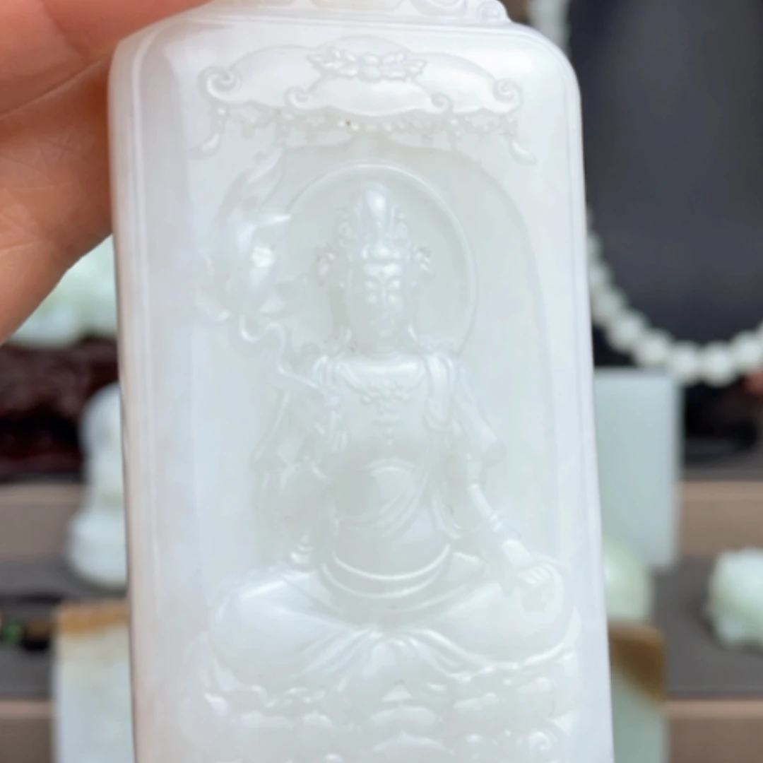 【闪购商品】颈饰未镶嵌和田玉