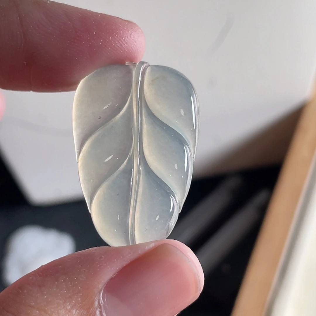 可***儿翡翠未镶嵌颈饰558888888