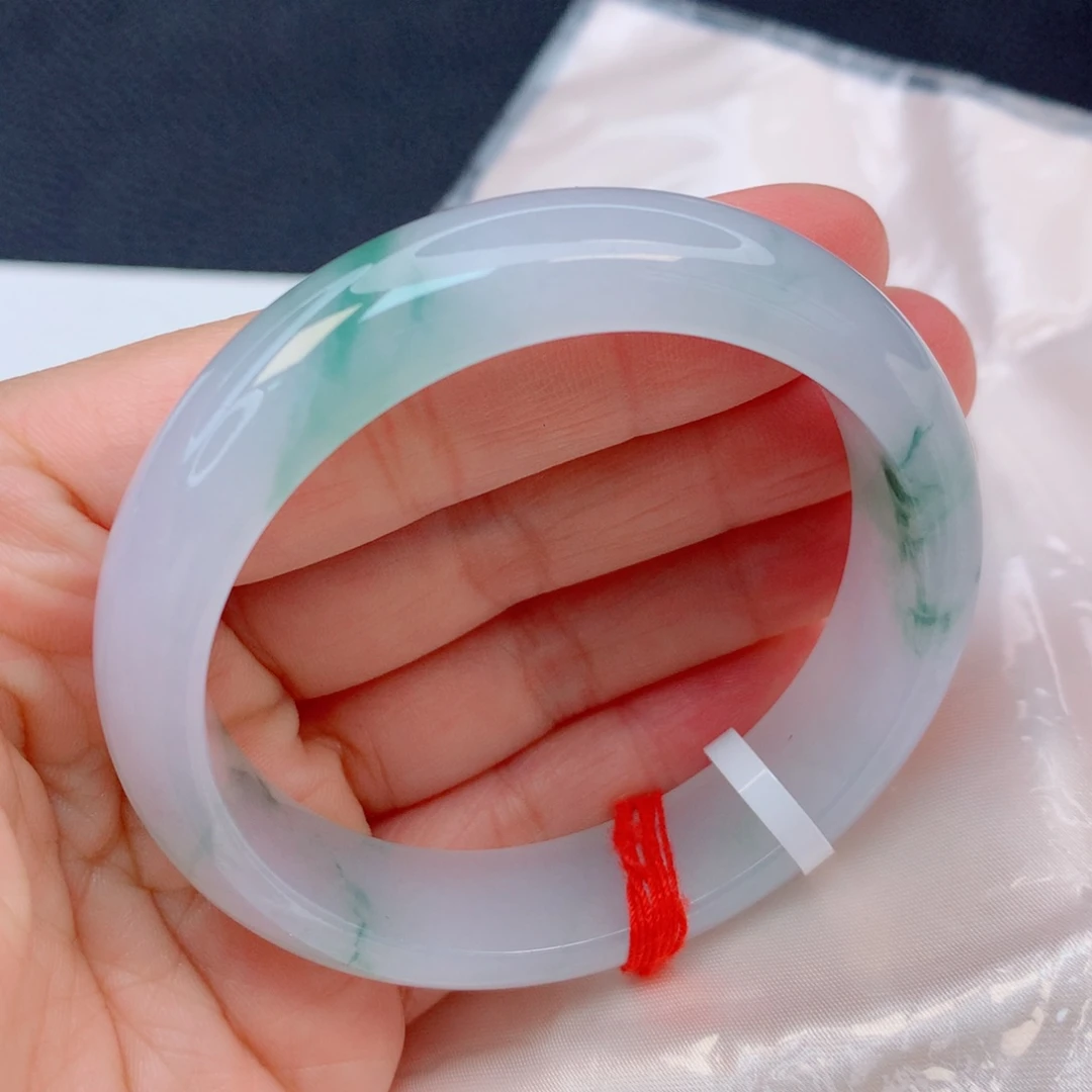 翡翠未镶嵌手镯52圈