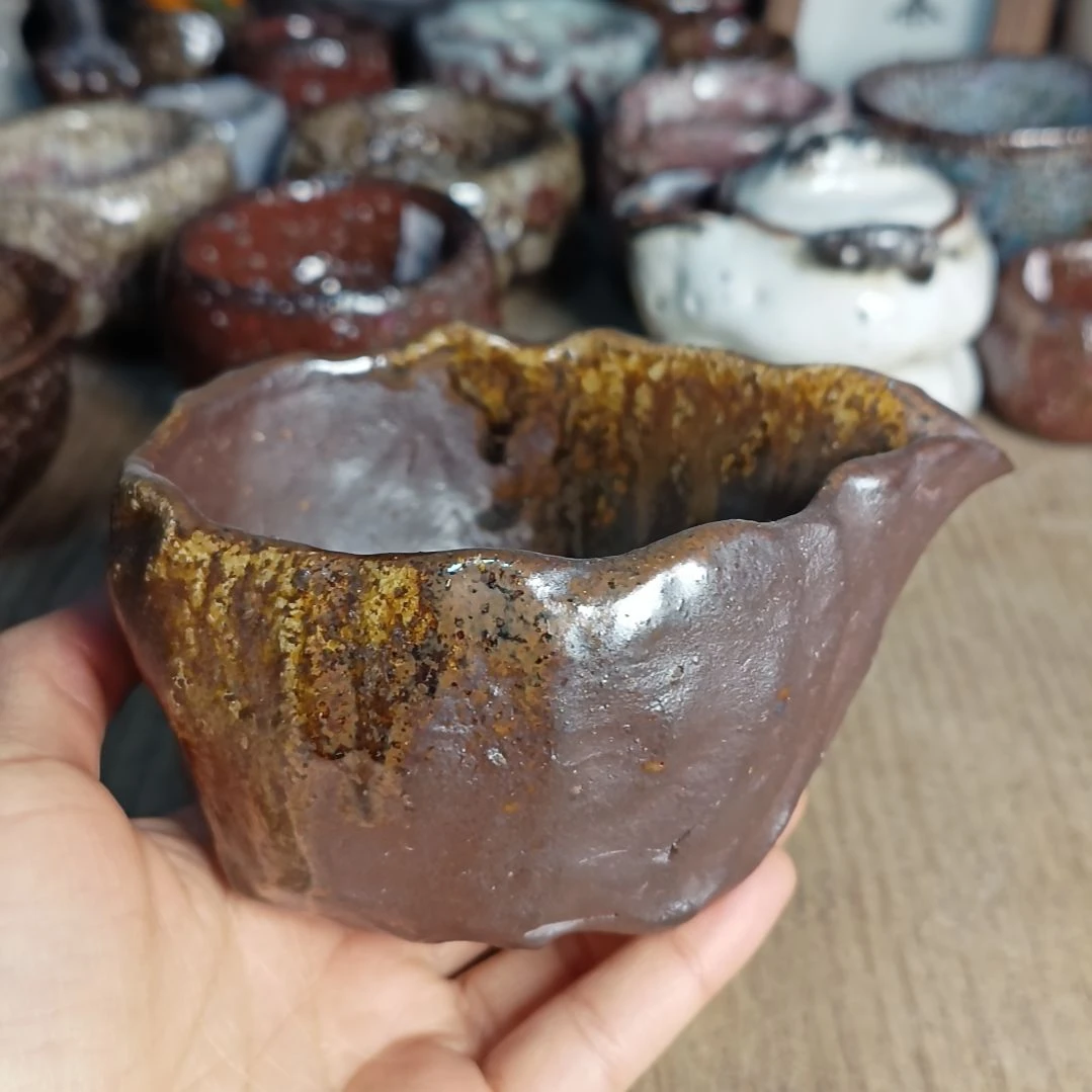 裸烧手捏公道杯一