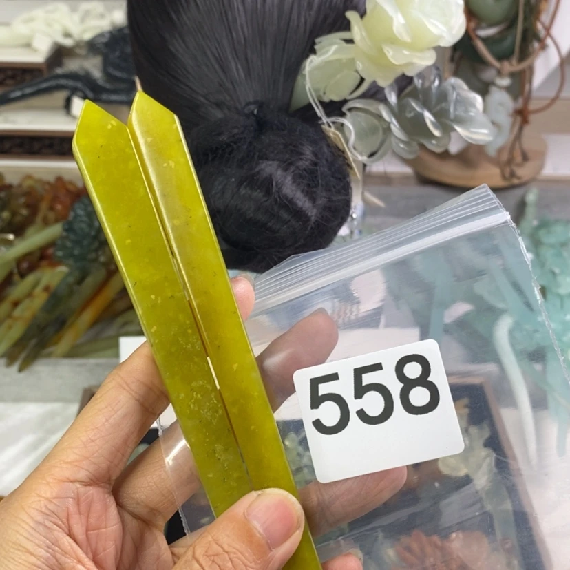 【闪购商品】岫玉颈饰未镶嵌月**花