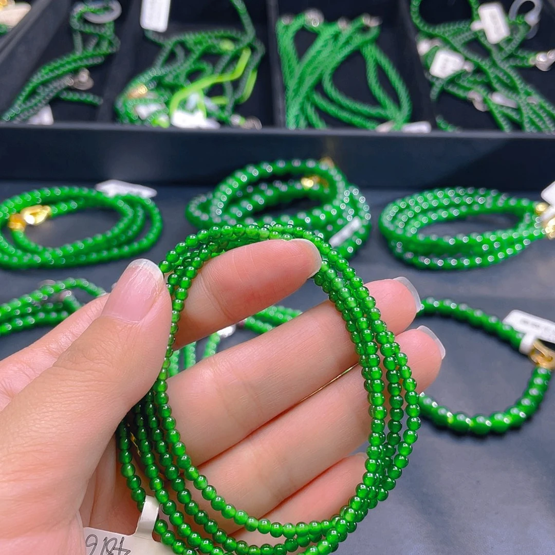 翡翠未镶嵌颈饰