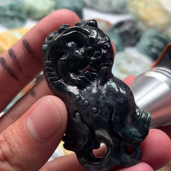 翡翠未镶嵌颈饰保真天然a货翡翠