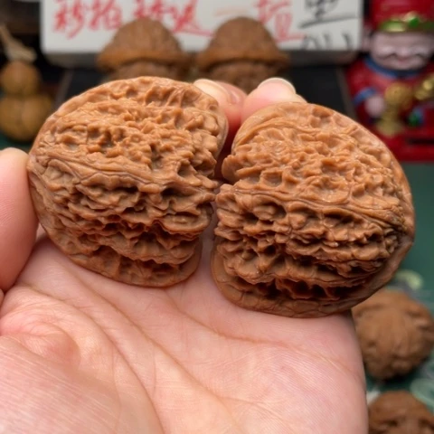 【闪购商品】把件文玩核桃45南疆石