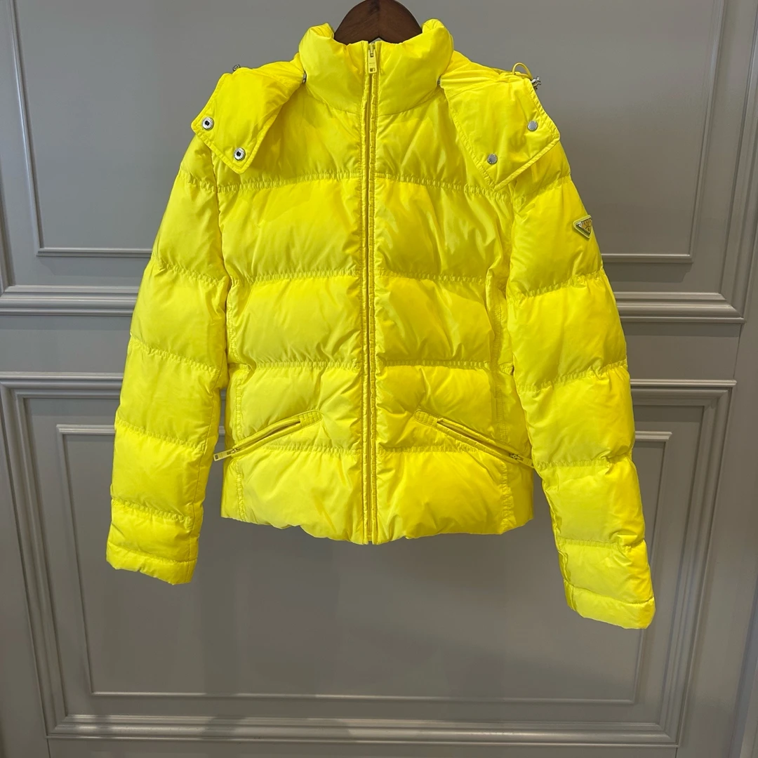 95新 Prada/普拉达 prada羽绒服/40码/95新/NBY12028