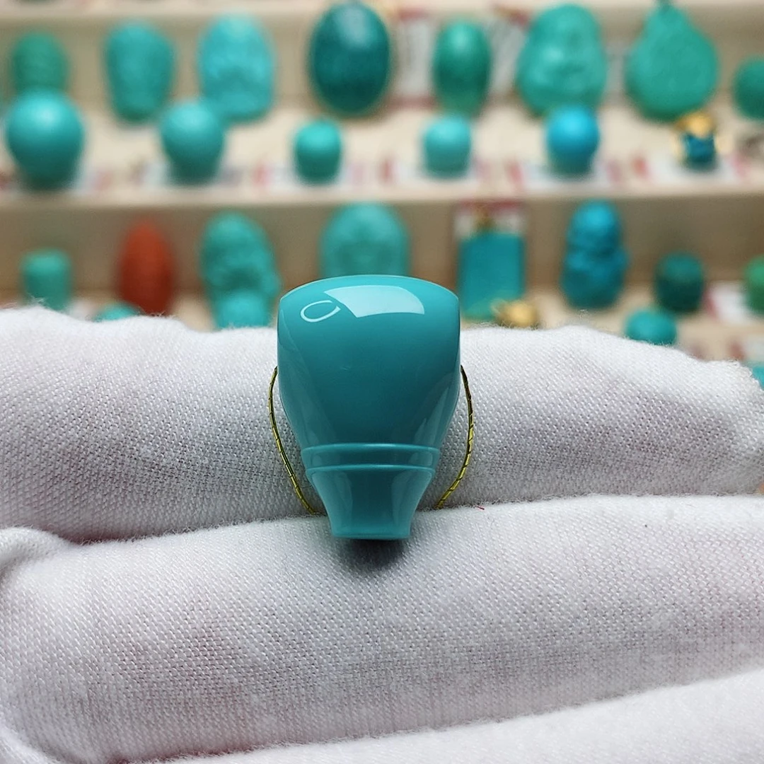 绿松石配饰未镶嵌