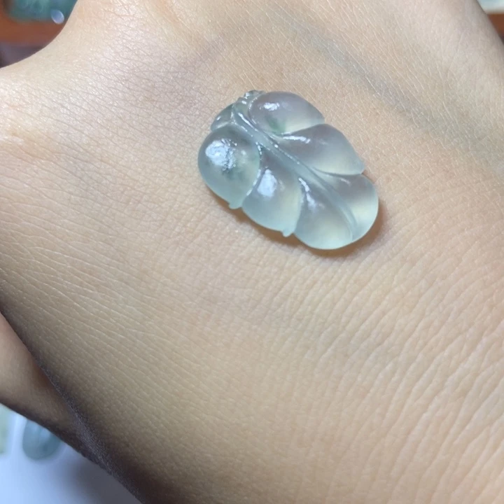 未镶嵌定制翡翠叶子