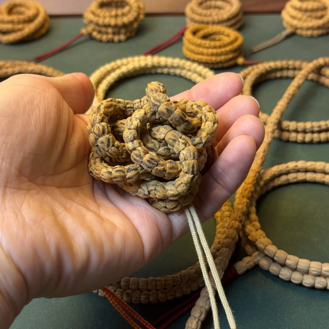 柏香籽/百香籽吊坠斜切鬼脸大肠