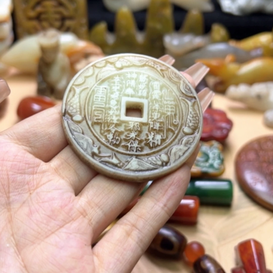 【闪购商品】蛇纹石玉未镶嵌颈饰