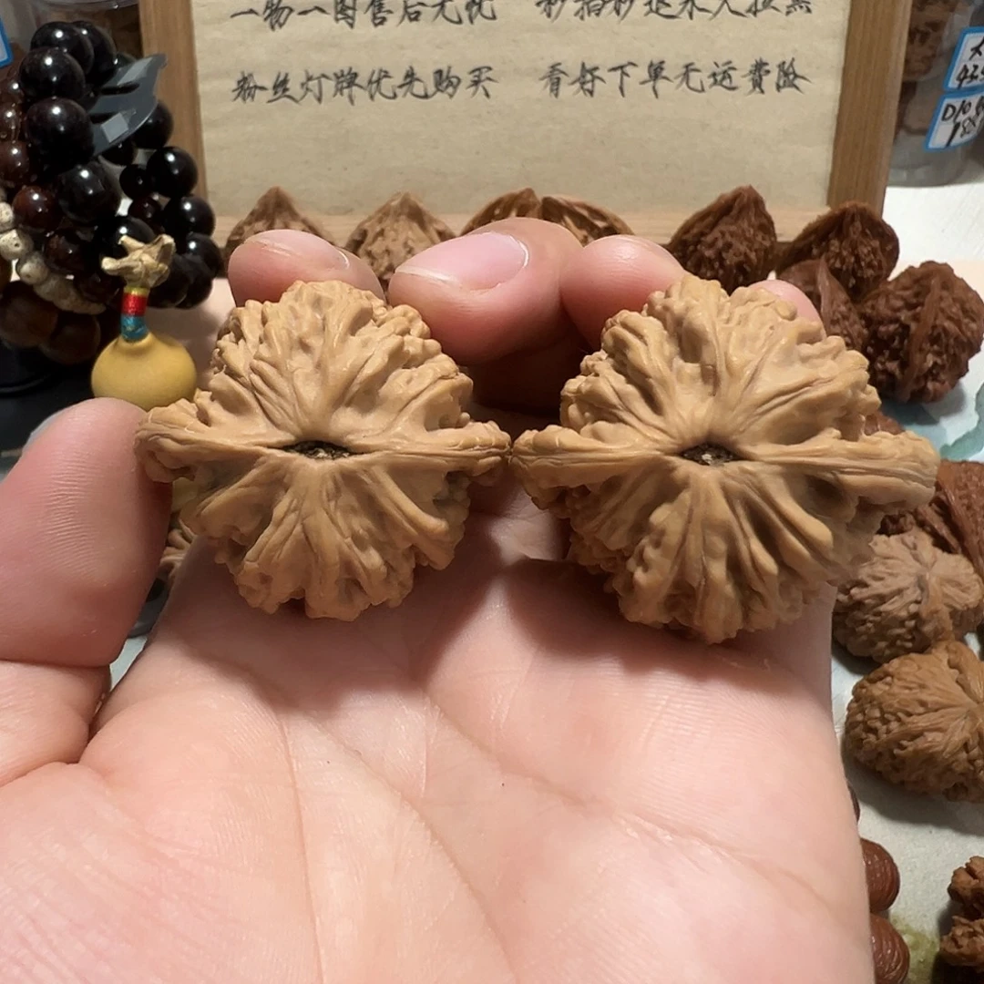 ****‍文玩核桃42尺狮虎兽全品无修