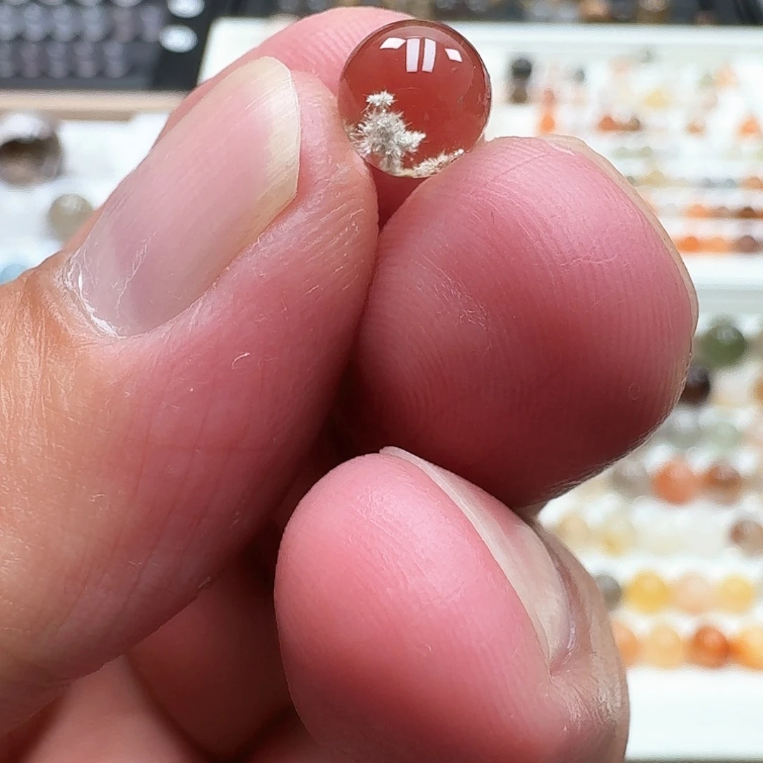 盒***妹水晶珠宝半成品未镶嵌天然水晶