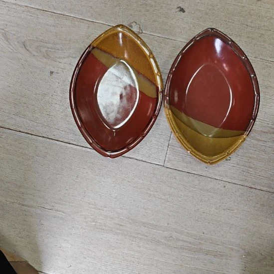 感***你瓷片红加金异形盘