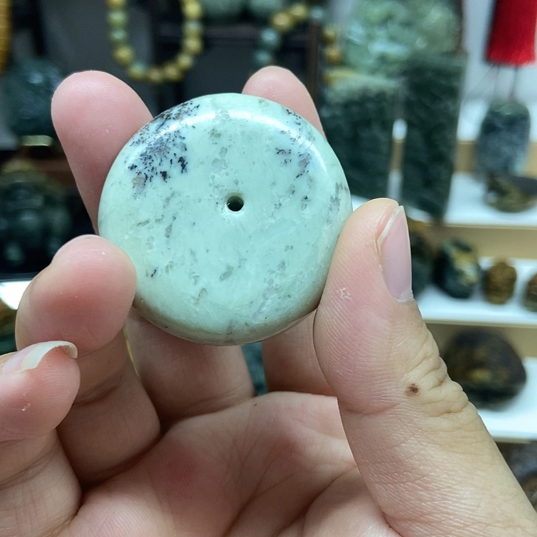 岫岩老玉（透闪石质玉）未镶嵌把件静*
