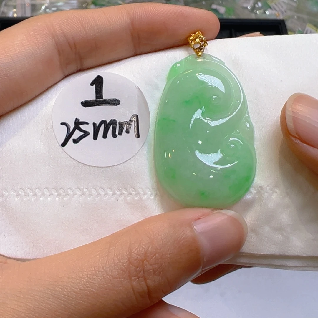 翡翠18K金镶嵌吊坠(不含链)