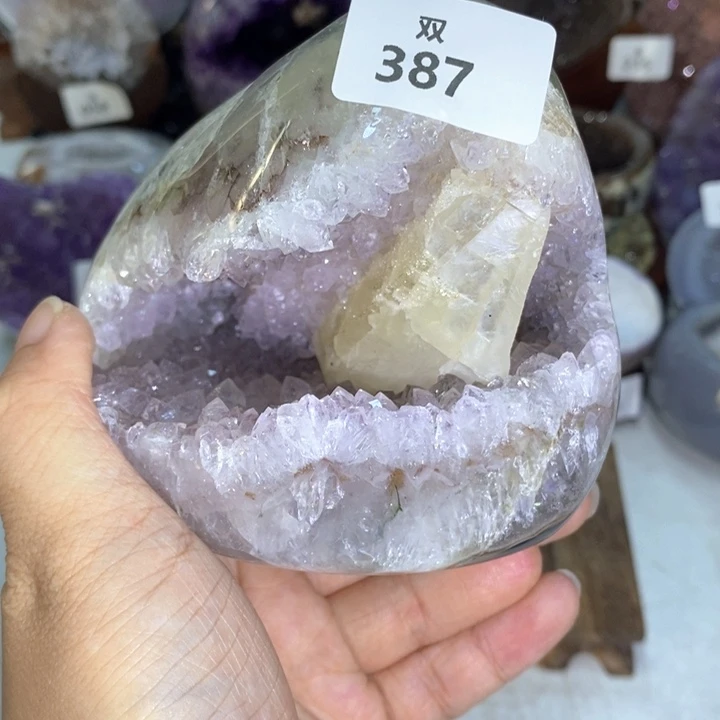 未镶嵌水晶大型摆件（非配饰）