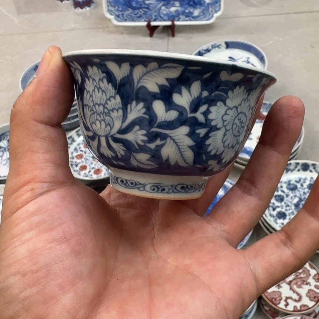 杯青花国色天香压手杯