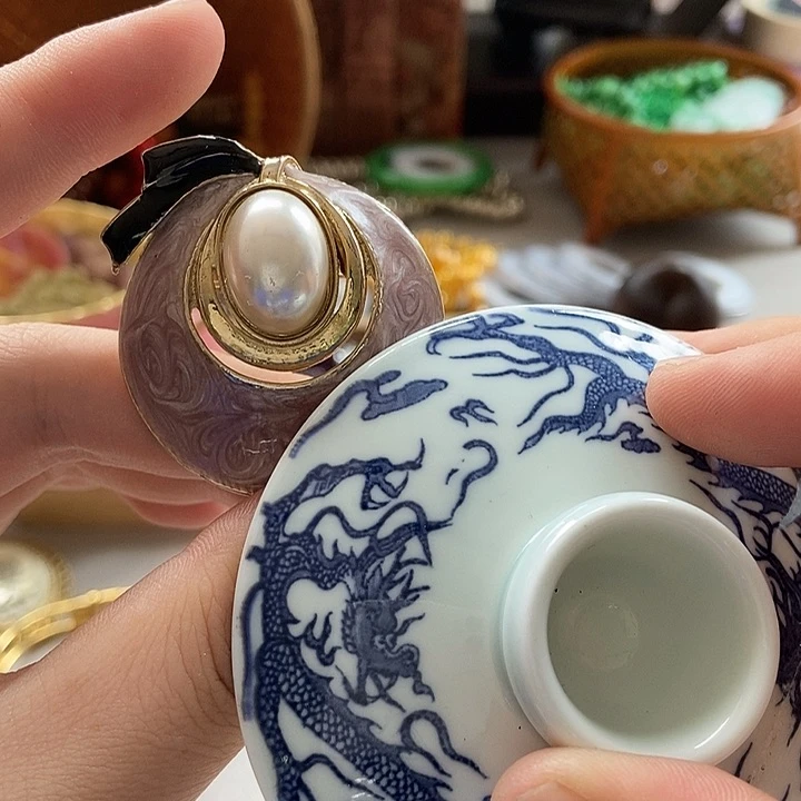 瓷片不哈哈哈哈哈哈哈哈哈哈吧