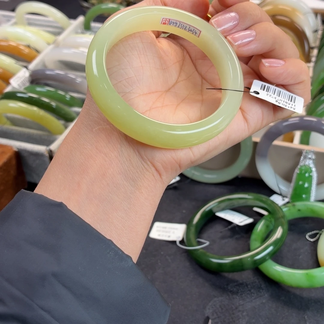 和田玉未镶嵌手镯青黄口渐变10