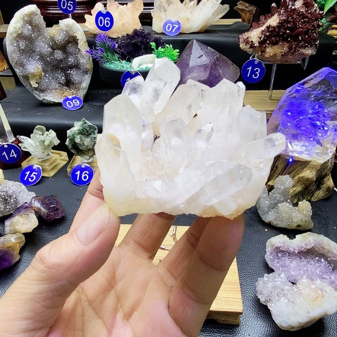 石材水晶簇摆件，