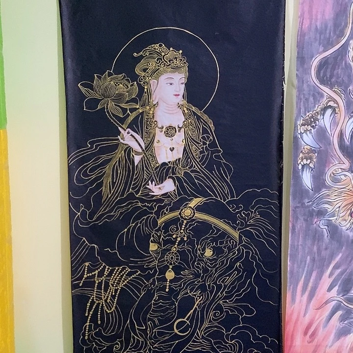国画四尺描金观音一幅
