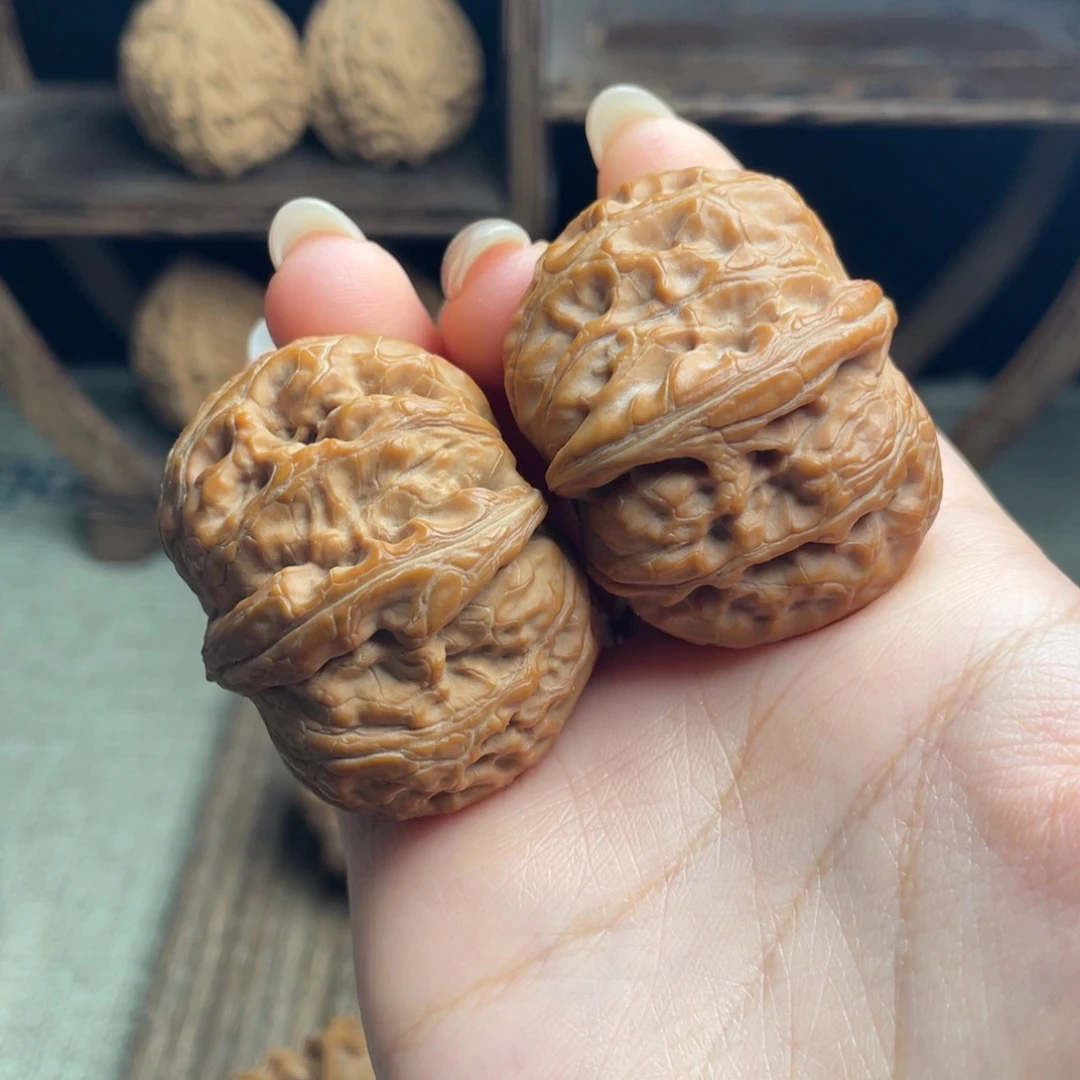 文玩核桃吊坠元宝42 全品白茬精配毕业红皮克重打手