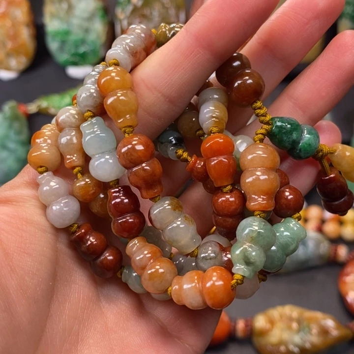 翡翠未镶嵌颈饰缅甸天然翡翠A货