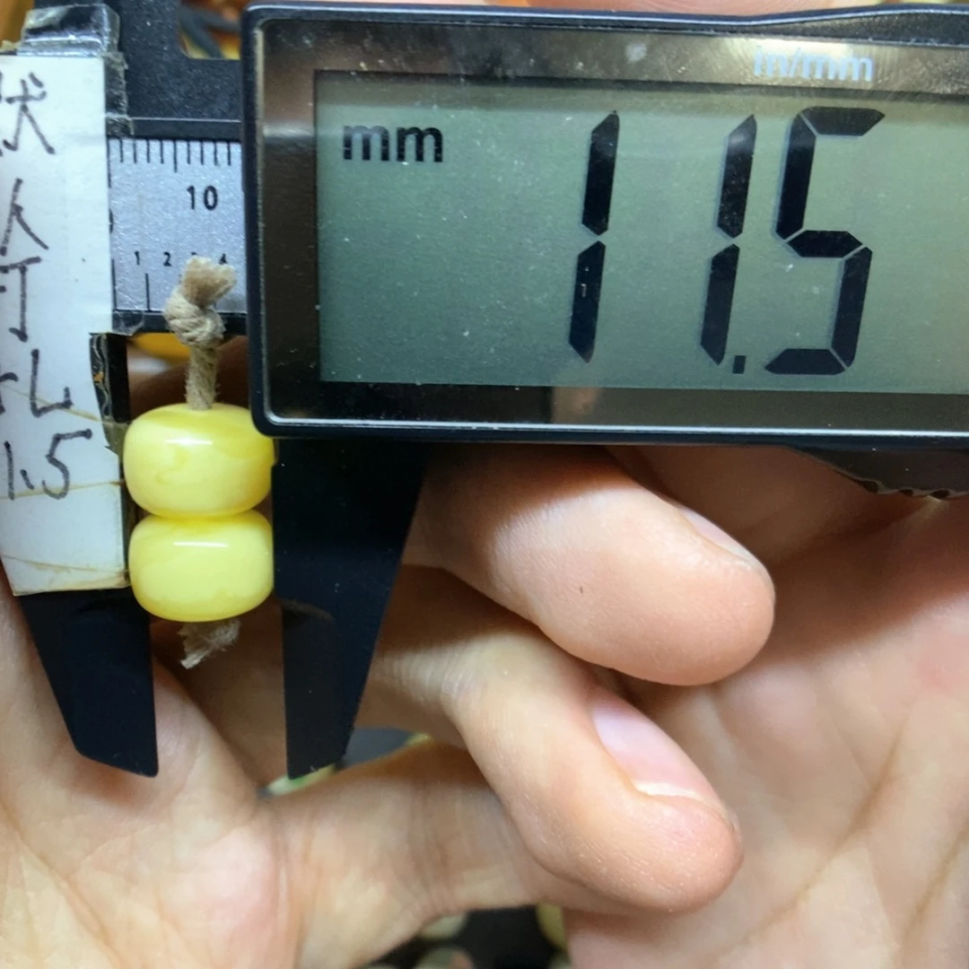 裸石蜜蜡未镶嵌同料满蜡腰珠搭配10到11.5的金刚